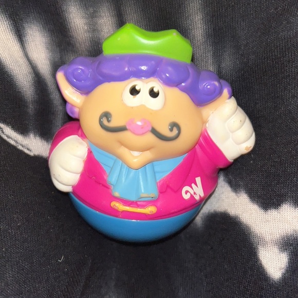 Weeble Wobble, But They Don’t Fall Down - Picture 4 of 16